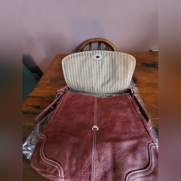 Brand new Soprano leather bag - Picture 2 of 11